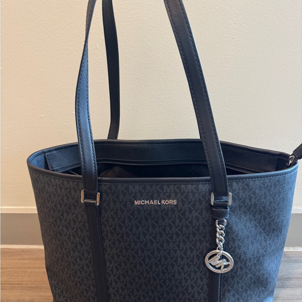 Michael Kors Black Jet Set Travel Large Saffiano Leather Tote Bag